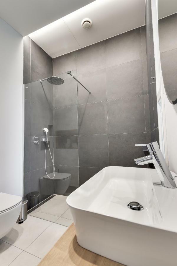Fine Two Bedroom Trdinova Apartment Lubiana Esterno foto